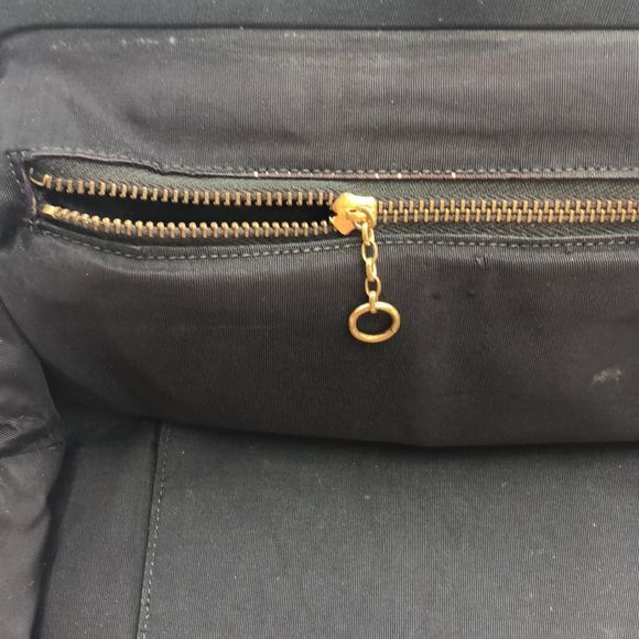 Vintage Mid-Century MM Black pleated fabric handbag with bronze clasp - Picture 9 of 9